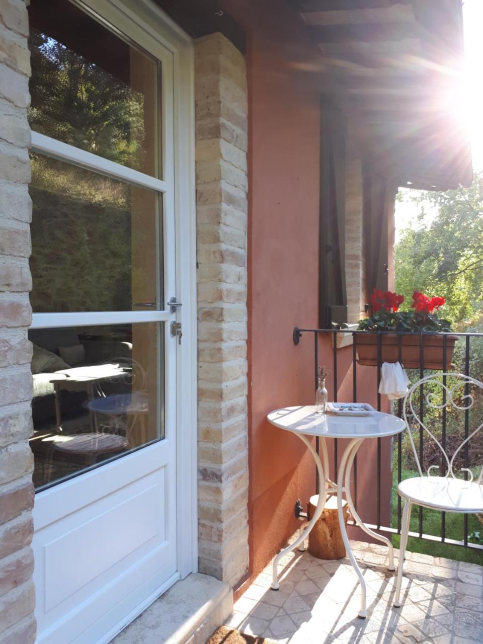 B&B L'Usignolo Асколи-Пичено Экстерьер фото